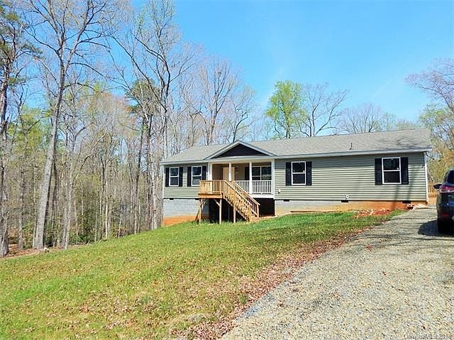 1st image of 324 Tamarind Dr