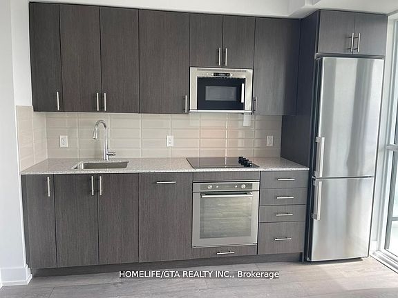 4th image of 2550 Simcoe St N #802