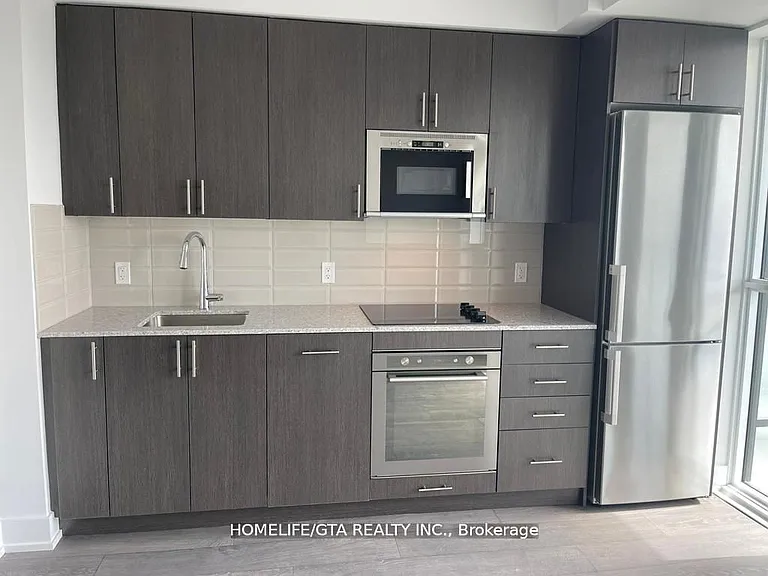 2550 Simcoe St N #802 — Photo 4