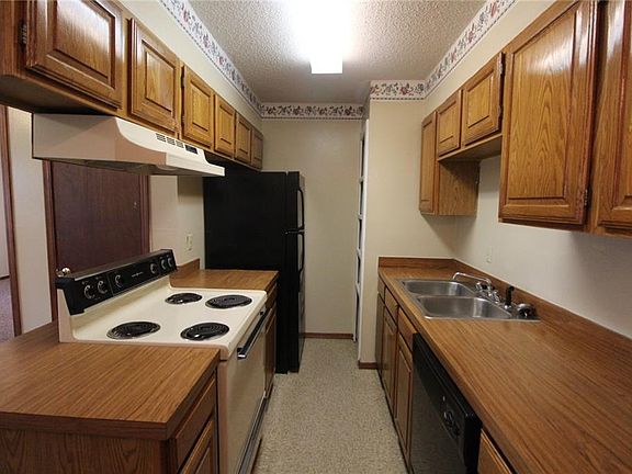 4th image of 1207 Parkwood Ct