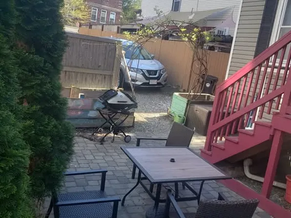 7 Leverett St #1, Brookline, MA 02445