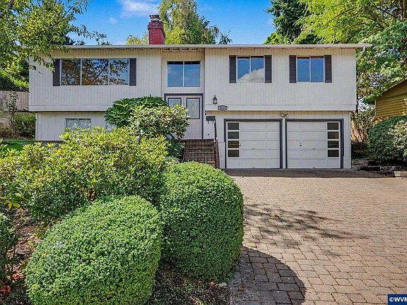 3rd image of 3615 Edward Dr SE