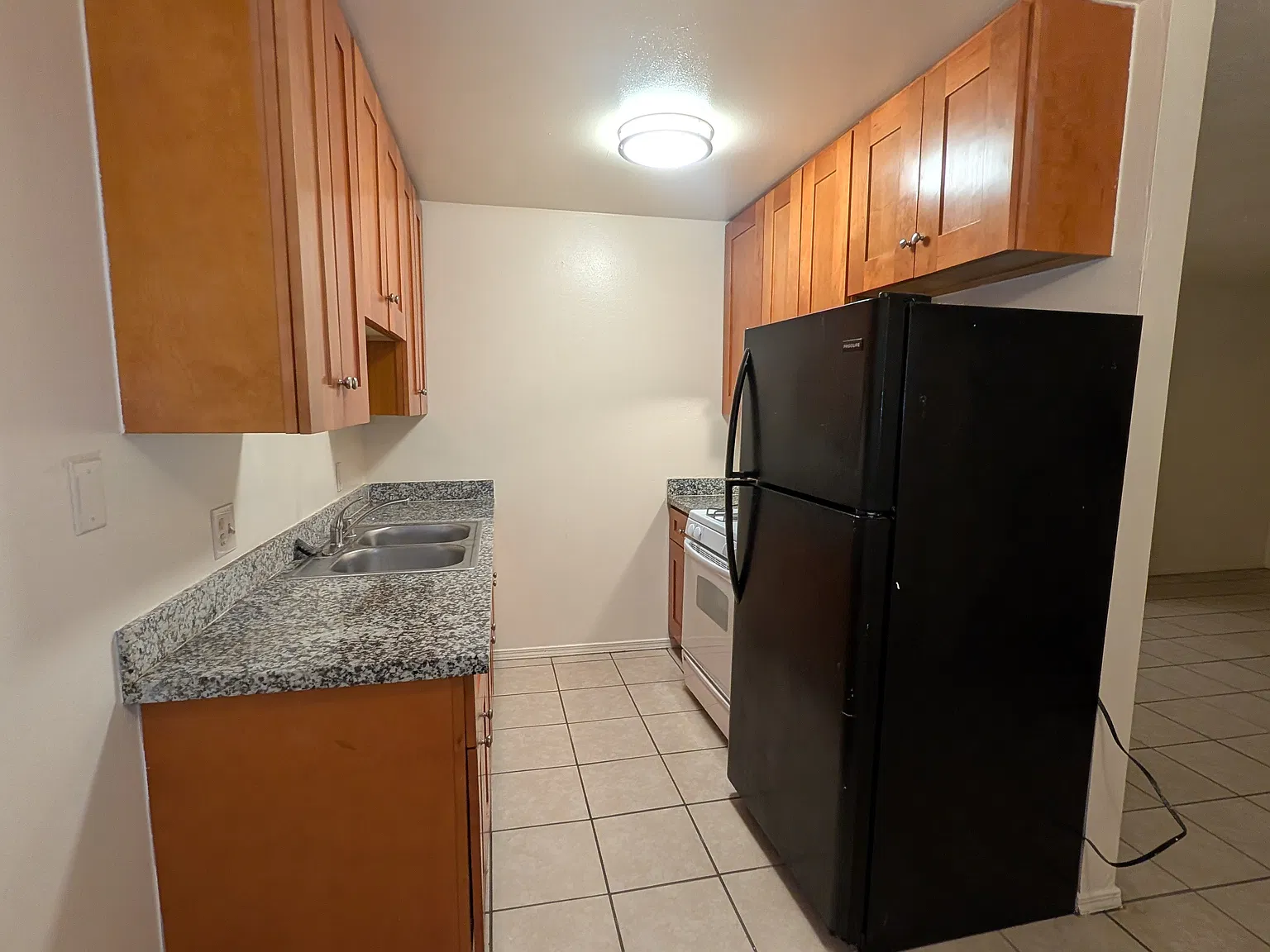 2 bed, 775 sqft, $1,550 — Photo 4