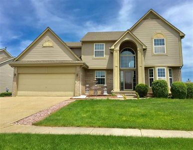 8406 Sherwood Dr, Grand Blanc, MI, 48439