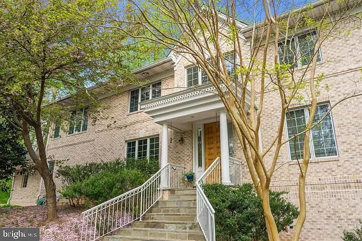 8309 Old Seven Locks Rd — Photo 16