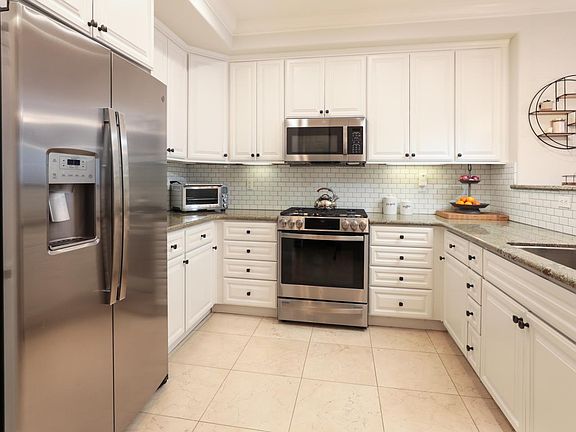 4th image of 2881 Meridian Ave Unit 220