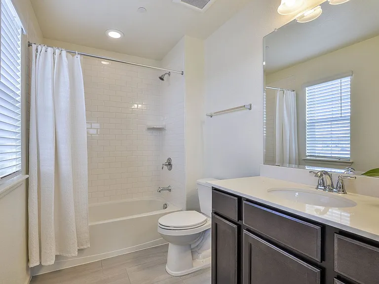 344 Zeppelin Way — Photo 22