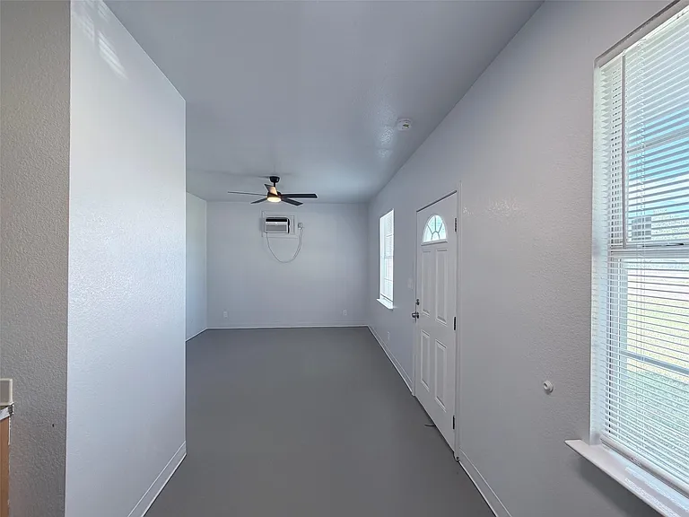 251 Zimmerman Ave #B — Photo 3