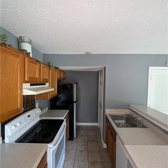 5584 Estates Ct — Photo 9