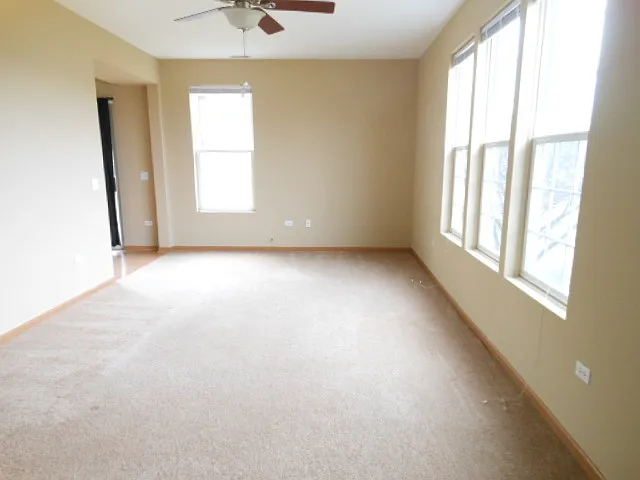 2 bed, 1.5 bath, 1172 sqft, $2,250 — Photo 2