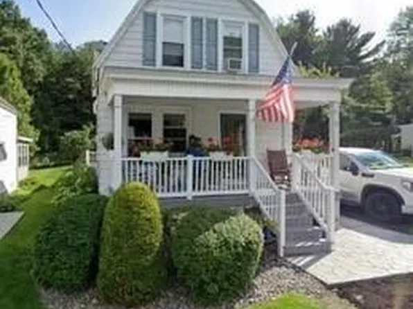 97 Overlook Avenue, Latham, NY 12110