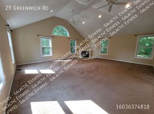 29 Greenwich Rd, Litchfield, NH 03052