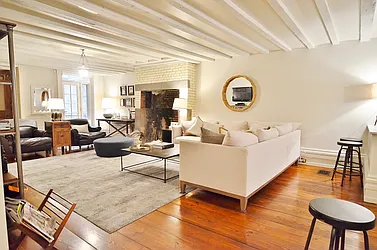 Rented by Park Property Advisors