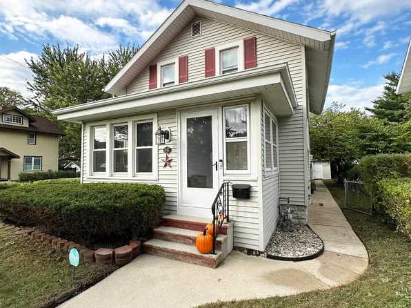301 E Eckman St, South Bend, IN 46614