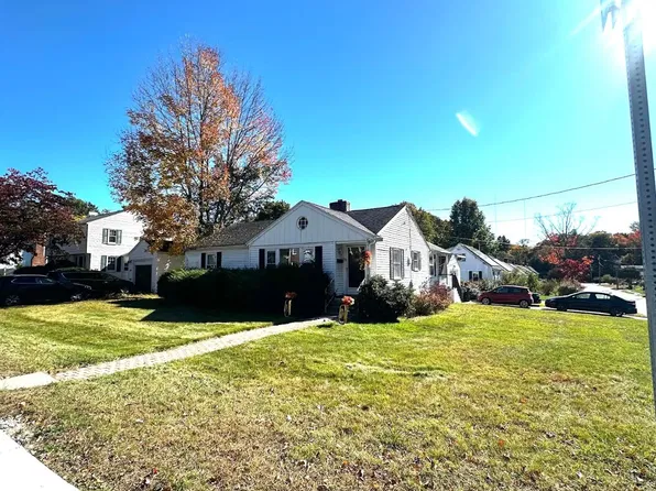 132 Maple St, Framingham, MA 01702