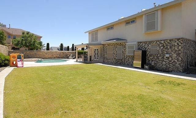 2nd image of 1514 Paseo Grande St