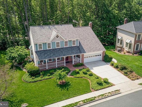 3rd image of 7923 Donegal Ln