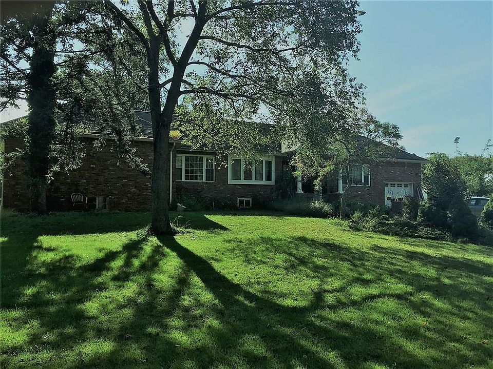 1st image of 485 Elizabeth Ave