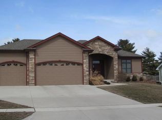 221 E Southside Dr, Polk City, IA 50226