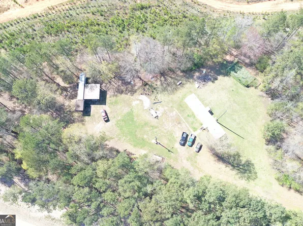 581 W Hopson Rd, Hogansville, GA 30230