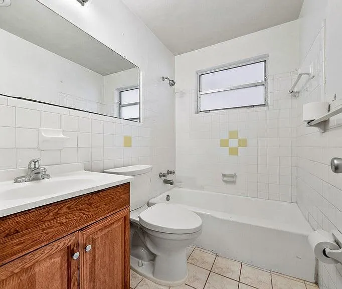 401 Monroe Ave #C201 — Photo 16
