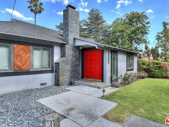 3rd image of 6230 Ventura Canyon Ave