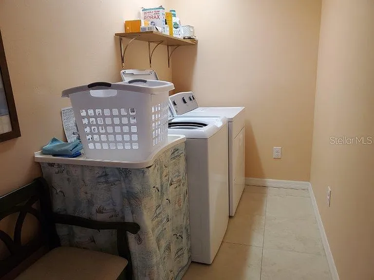 423 Matares Dr — Photo 23