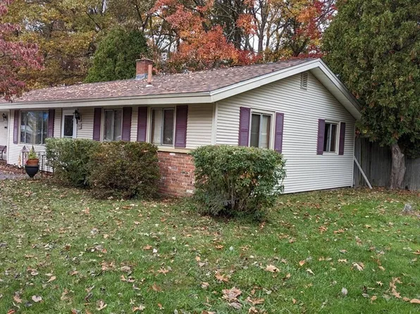 226 Jon Dr, Brockton, MA 02302