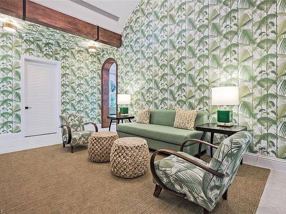 4th image of 2904 Tiburon Blvd E