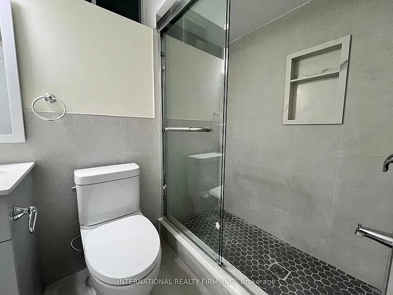 216 Wesmina Ave — Photo 16