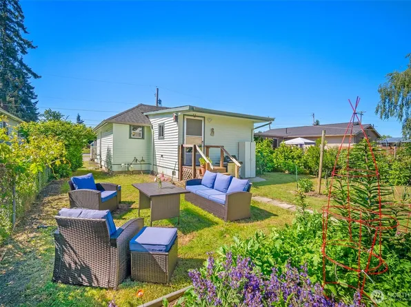 811 W Hazel Street, Mount Vernon, WA 98273