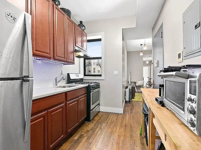 40 Granite St #2R — Photo 1