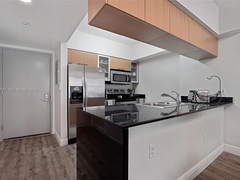 1750 N Bayshore Dr #1405 — Photo 8