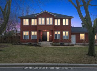 4025 Rolling Valley Dr, Mississauga, ON L5L5P3