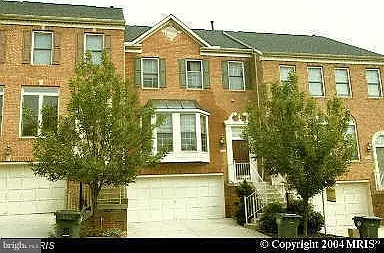 3 bed, 4.0 bath, 2438 sqft, $4,250 — Photo 1