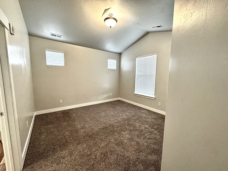 14514 S Ronan Ln #302 — Photo 15