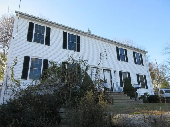 6 Old Mendon St, Blackstone, MA 01504