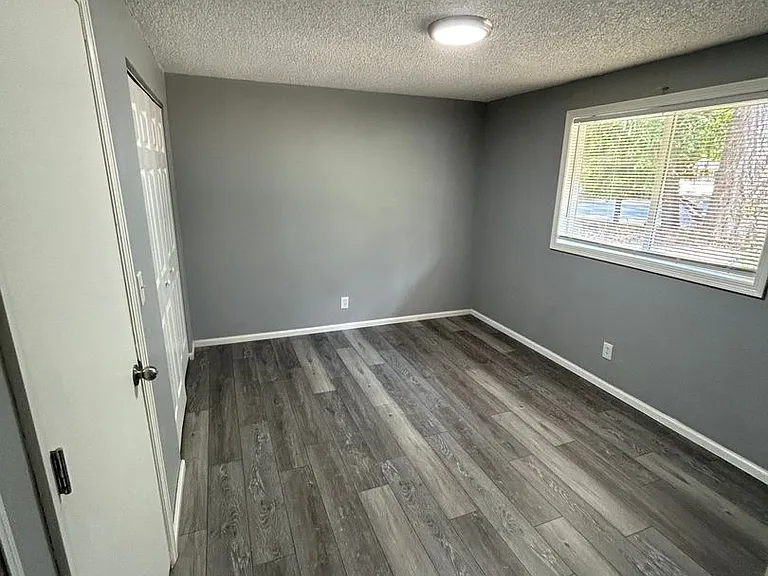 24783 Parkside Dr — Photo 14