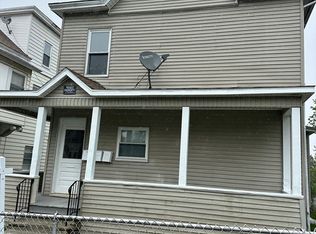 27 Richards St, Worcester, MA 01603