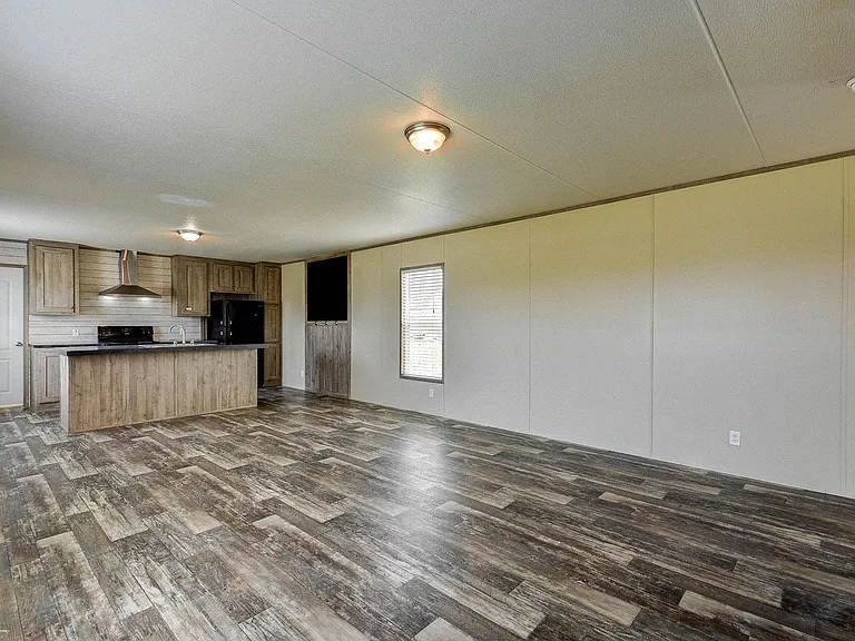 2245 Ben Blvd — Photo 4