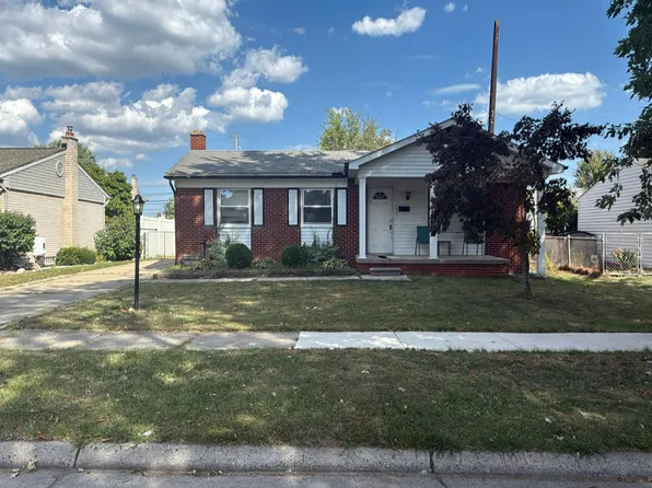 13497 Mark St, Southgate, MI 48195