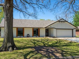 8206 S Ash Ave, Broken Arrow, OK 74011