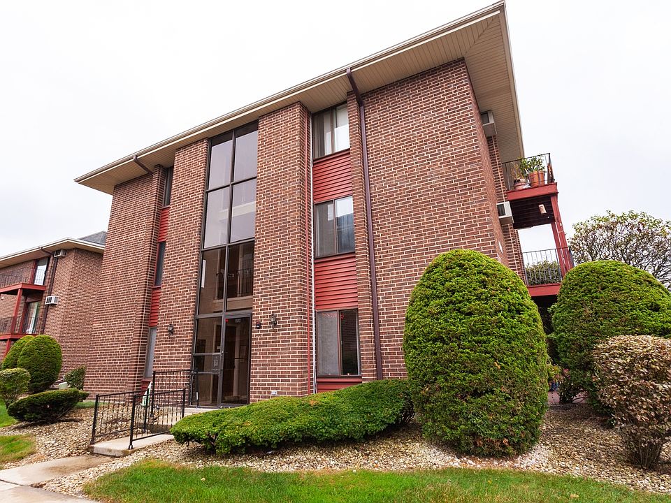 1st image of 15812 Terrace Dr #Ro2