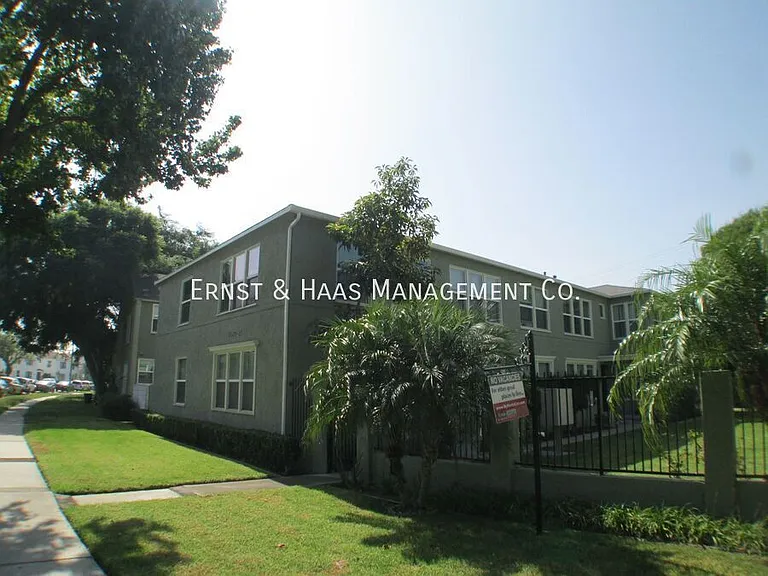 4531 N Banner Dr #3 — Photo 2