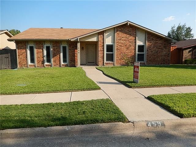 1st image of 459 Woodhurst Dr