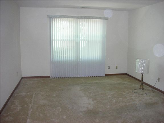 4th image of 4339 Sunridge Dr APT D