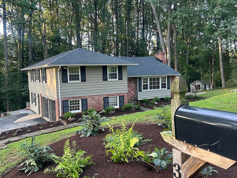 1st image of 349 Saunders Dr