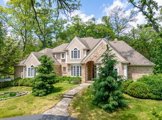2319 Thompson Rd, Bull Valley, IL 60097