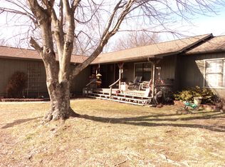 13208 Palm Rd, Neosho, MO 64850