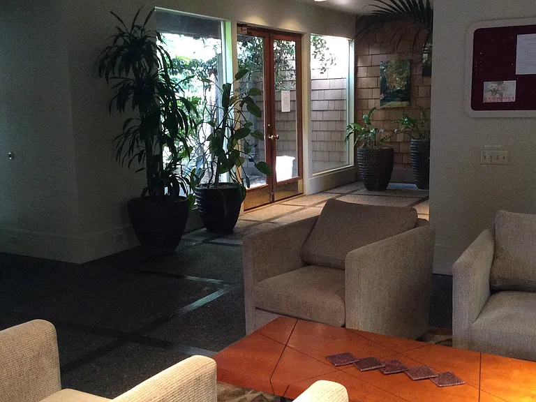 877 Woodside Ln E #9 — Photo 11